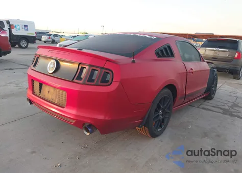 2013 Ford Mustang V6 Premium z USA, uszkodzony, nr VIN 1ZVBP8AM4D5213530